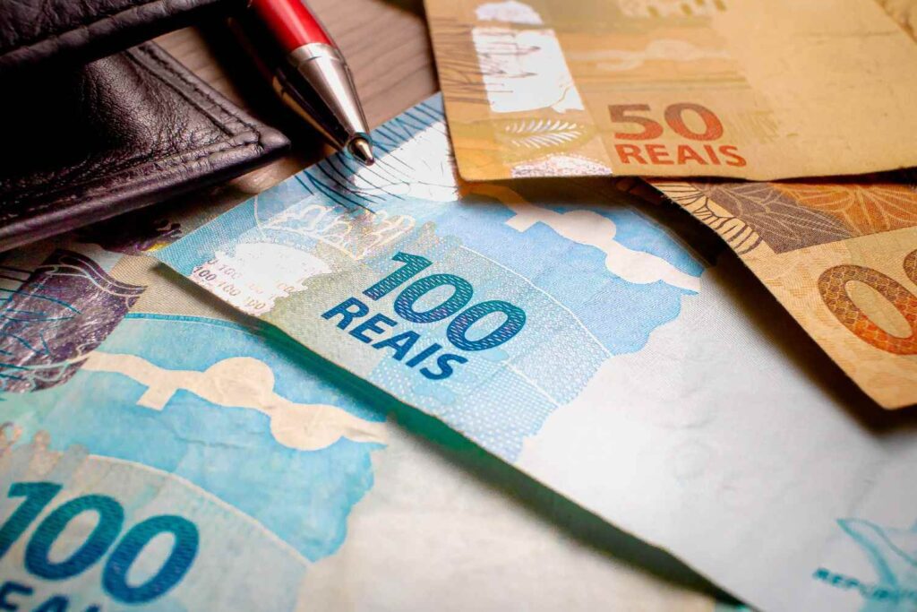Redução do salário para evitar demissões